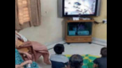 Hyderabad: Re-run of eye injuries as TV replays bow and arrow serials