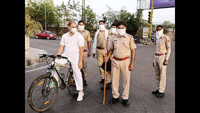 Ajmer cop uses pedal power to reduce car use