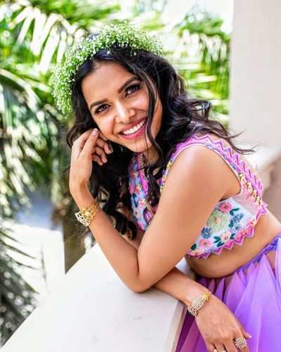 Dressing-up and putting on makeup made me feel better: Mitali Mayekar