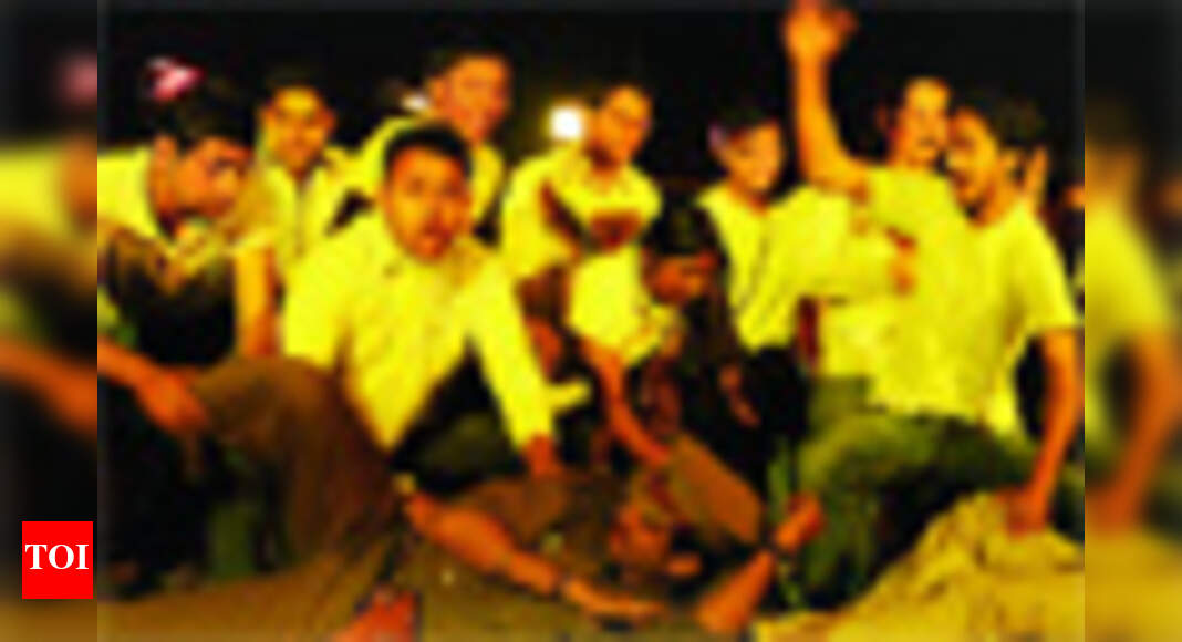 Festive season begins at DU | Events Movie News - Times of India
