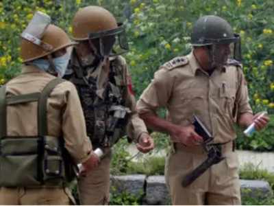 IGP urges police to keep close watch on surrendered terrorists, OGWs in Jammu region