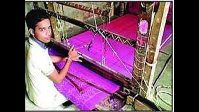 Lockdowns leave Bargarh weavers without jobs, money