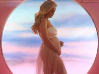 Katy Perry cries while 'doing simple tasks' during pregnancy