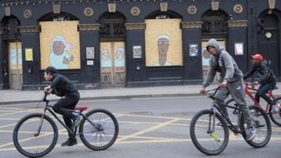 UK commuters face cycling or walking to work once lockdown is eased