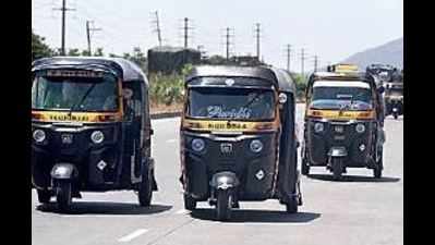 Mumbai: 2,000 kaali peeli taxis, autos hit road to UP, Bihar