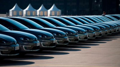 Volkswagen steps up efforts to lure German buyers back to showrooms
