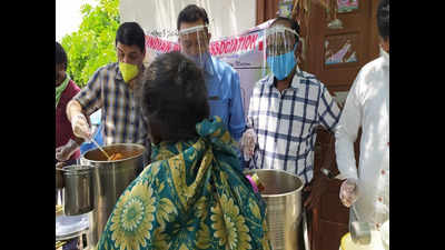 Telangana: Nalgonda doctors go the extra mile to assist the needy