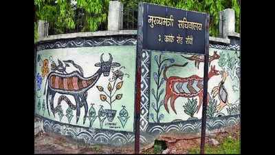 Ranchi: Hazaribag’s iconic Sohrai tribal art gets GI tag