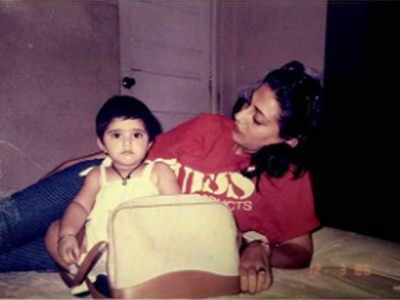 Sonam Kapoor looks cute as an angel in this throwback picture with mother Sunita Kapoor; view it