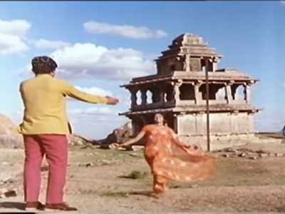 Did you know? Kannada song ‘Baare Baare Chandada Cheluvina Taare’ from ‘Naagarahaavu’ was the first slow-motion song of Indian cinema