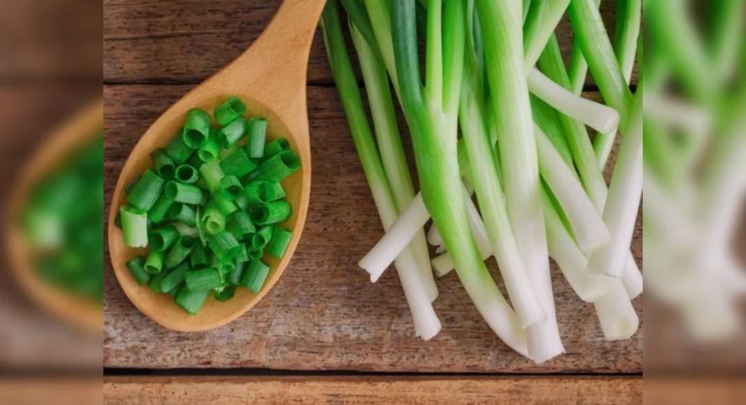 Difference between spring onions and scallions you might not know 