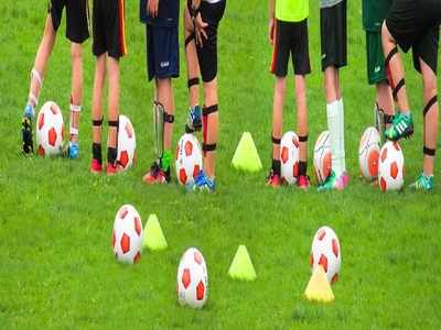 Football training equipment for amateur and professional players
