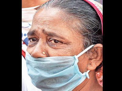 No means for 70-year-old in Delhi to go home for husband’s funeral