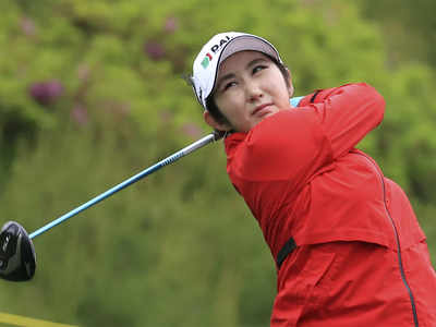 Bae Seon-woo leads in South Korea; No. 3 Park misses cut