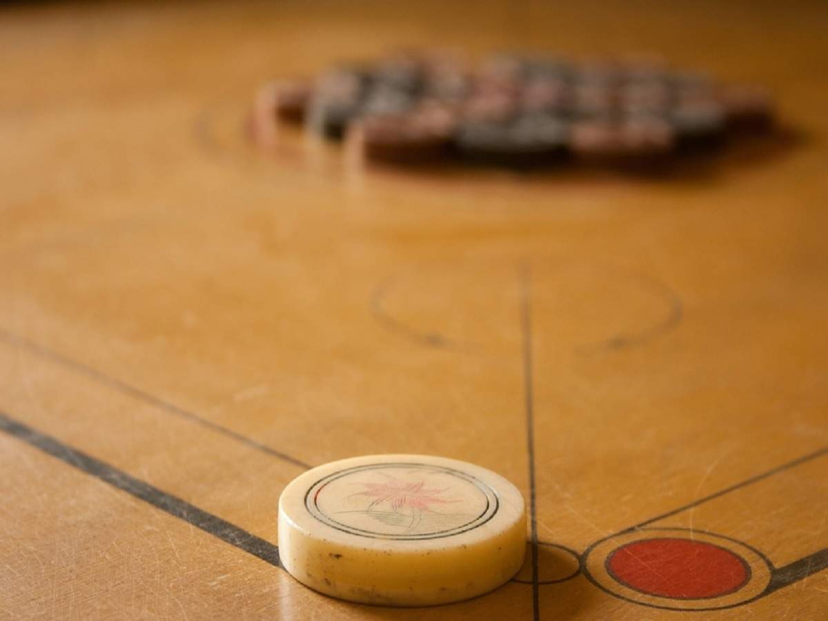 Carrom Board Striker & Coins Set Wooden Smooth Surface Gift Indian Board Games 