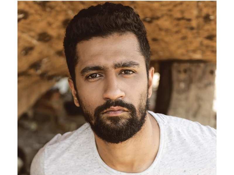 Vicky Kaushal looks suave and handsome sporting a beard in THIS latest ...