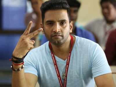 Post-production work on Santhanam's 'Biskoth' currently underway, director R Kannan announces