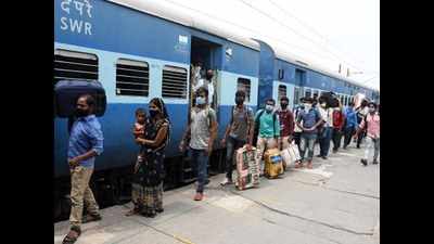 Bihar: 43,000 people come back by 35 special trains