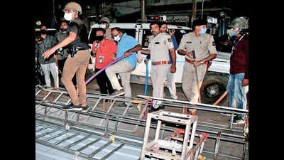 Rajkot: Rumours spark violence in red zone