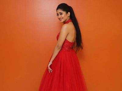 Shivangi Joshi and her stylish hairstyles | IWMBuzz