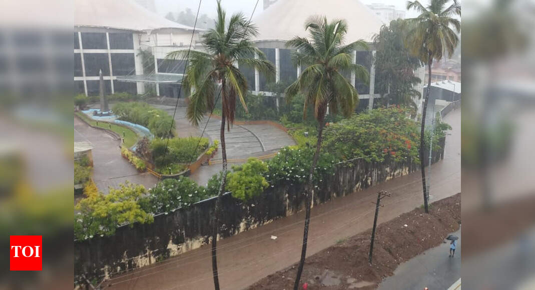 Rain in Mangalore Today: Heavy rain brings mercury down in Mangaluru | Mangaluru News – Times of India Rain in Mangalore Today: Heavy rain brings mercury down in Mangaluru | Mangaluru News – Times of India
