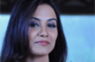 TV Actress Tia Bajpai sings for Bollywood