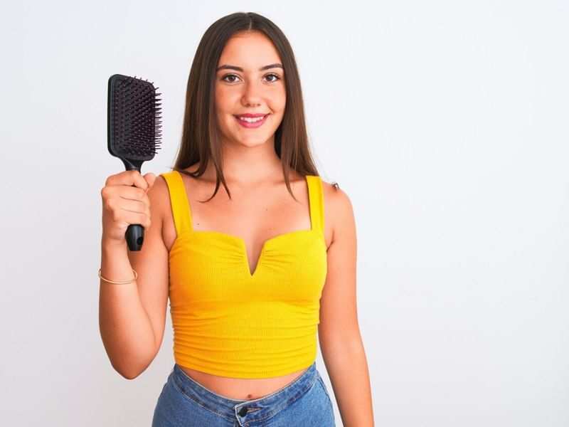 Cleaning Hair Brush: A hassle-free guide to cleaning your hairbrushes | How  to Clean a Hair Brush or Comb