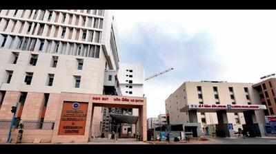 Covid positive doc alleges lapses by A’bad Civil Hospital