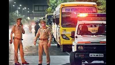 Amid BJP-Cong row, only 25 of 1k buses reach NCR
