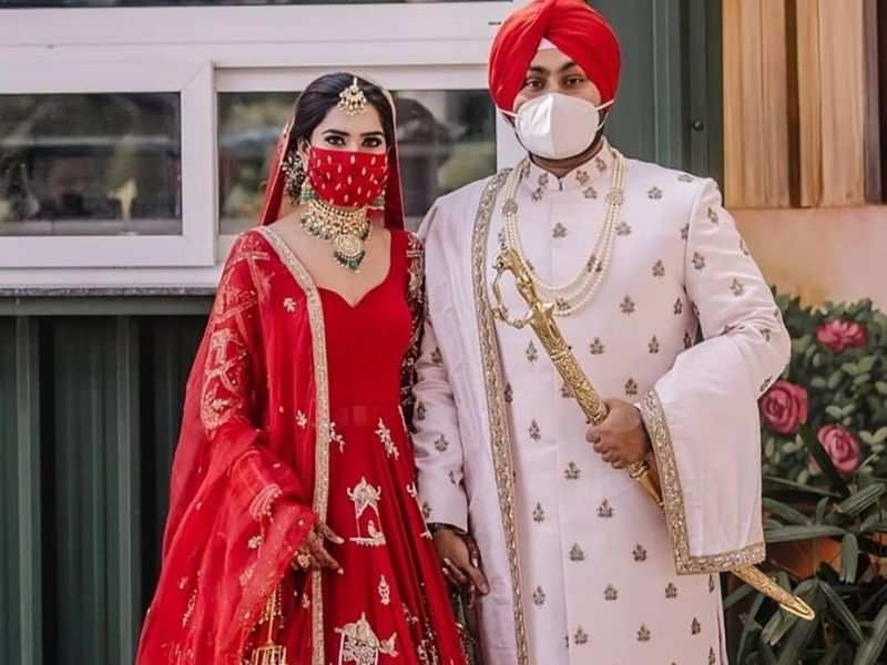 This bride wore MASKS matching with her lehenga for her LOCKDOWN ...