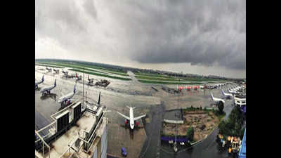 Kolkata: 40-tonne planes shake as winds lash airport