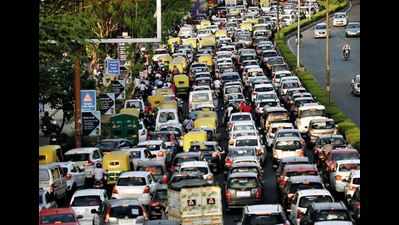 Delhi: Police pickets make peak-hour traffic crawl