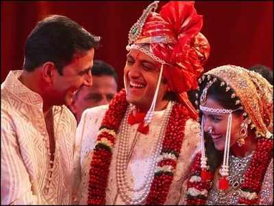 Unseen pictures of Shah Rukh Khan, Akshay Kumar and Shahid Kapoor from Riteish Deshmukh-Genelia D’Souza’s wedding are pure gold