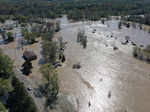 These 35 pictures show how flooding disrupted normal life in Michigan