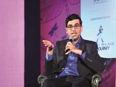 Viswanathan Anand reunites with family