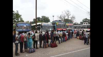 Jobless migrant workers seek revival of industries in Bihar | Patna ...