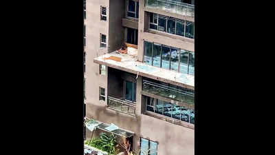 Kolkata: From lift room to swimming pool, hotels suffer damage