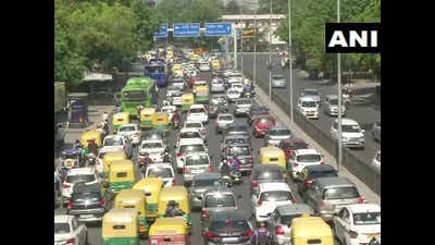 Days after relaxation in lockdown norms, heavy traffic at Delhi's ITO area