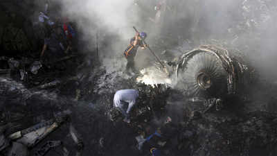 Pakistan: Over 100 feared dead as PIA passenger plane crashes near Karachi