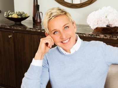Ellen DeGeneres cuts mom Betty's hair for 90th birthday