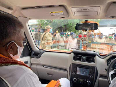 Dilip Ghosh car was stopped by the police at Dhalai bridge near Garia area