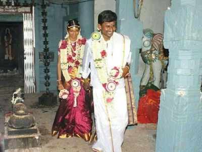 Super Singer fame Senthil Ganesh and wife Rajalakshmi celebrate their 8th wedding anniversary