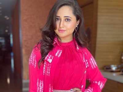 Fan asks Bigg Boss 13's Rashami Desai if she is in love; here's her honest reply