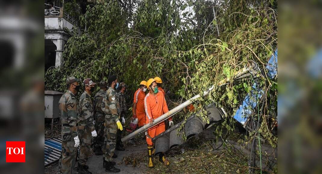 Army deployed in cyclone-ravaged Bengal