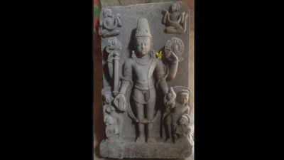 UP: Ancient idol of Lord Vishnu recovered in Kaushambi village