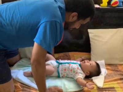 Aashutosh Gokhale spends quality time with newborn nephew; shares adorable video