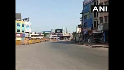 Total lockdown turns Karnataka into ghost state