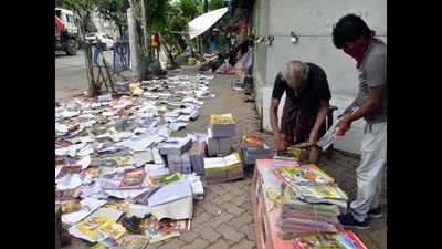 Kolkata: Cyclone-hit booksellers on College Street get students’ help