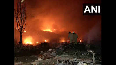 Fire breaks out at slums in Delhi's Tughlakabad