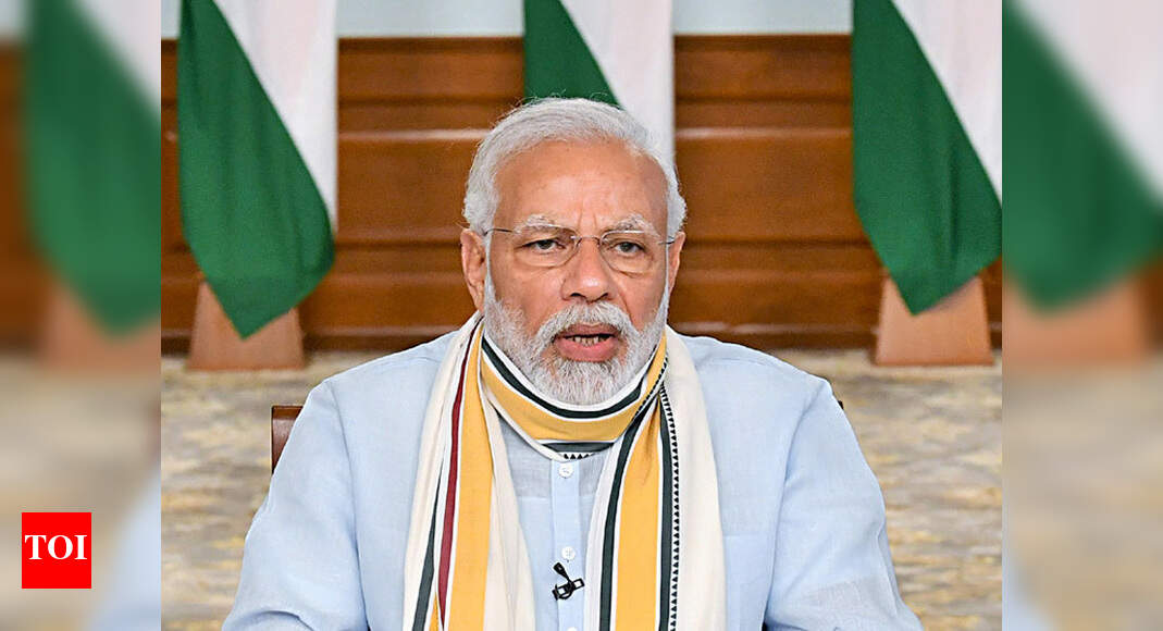 Military brass meets PM amid tension with China